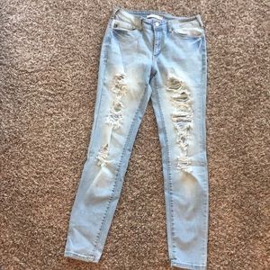 KanCan destroyed light wash skinny jeans